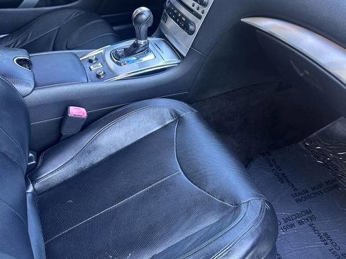 Used 2014 INFINITI Q60 Convertible w/ Premium Package image 27