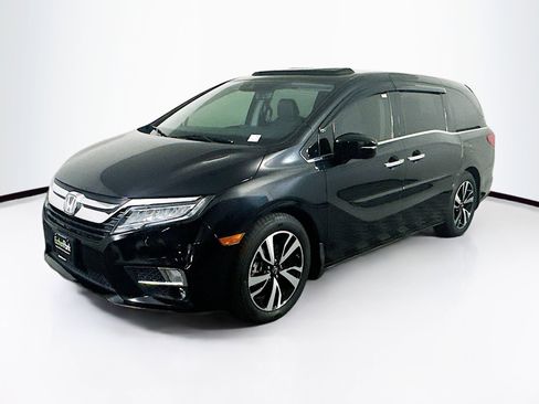 Used 2019 Honda Odyssey Elite image 3