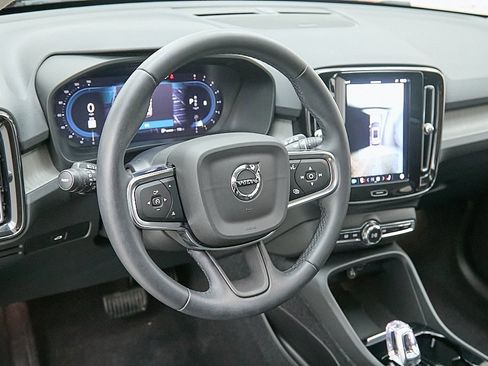 Certified 2023 Volvo XC40 B5 Plus w/ Driver Assist Package image 13