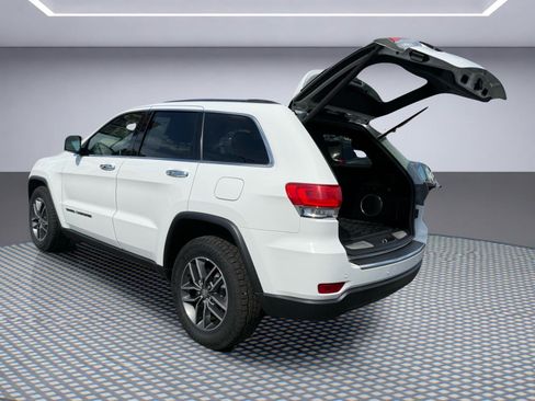 Used 2017 Jeep Grand Cherokee Limited w/ Luxury Group II RWD image 9