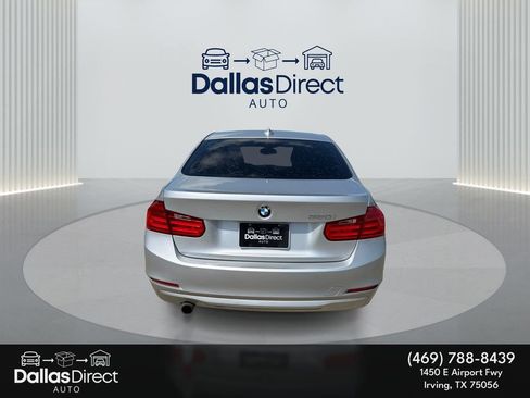 Used 2015 BMW 320i Sedan w/ Sport Package image 7