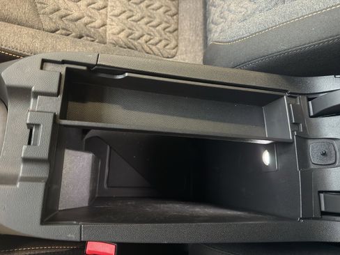 Used 2023 Chevrolet Equinox LT image 23