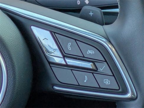 Certified 2025 Buick Envision Preferred image 20