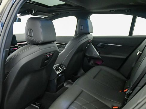 Used 2026 BMW 530i RWD image 19