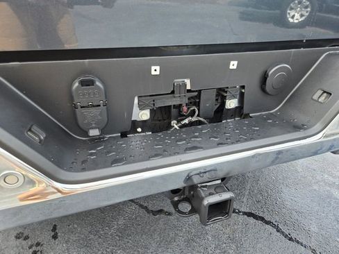 Used 2021 GMC Sierra 1500 SLT w/ SLT Premium Plus Package AWD/4WD image 19