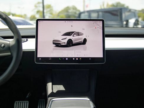 Used 2022 Tesla Model Y Performance AWD/4WD image 28