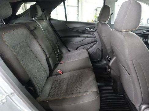Used 2024 Chevrolet Equinox LT FWD image 23