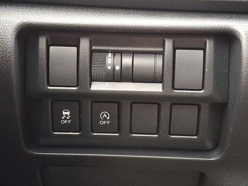 Used 2021 Subaru Crosstrek 2.0i image 26