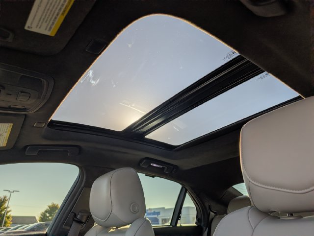 Used 2019 Cadillac CTS V w/ Luxury Package RWD image 19