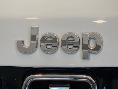 Used 2025 Jeep Compass Limited AWD/4WD image 10