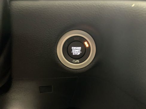 New 2026 Chrysler Pacifica Select image 27