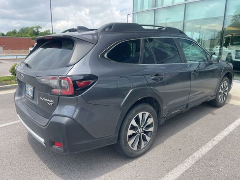 Used 2023 Subaru Outback Limited XT AWD/4WD image 5