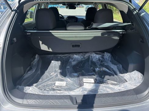 Used 2025 Subaru Impreza 2.0i image 5