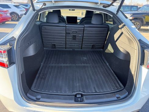 Used 2020 Tesla Model Y Long Range image 22