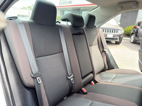 Used 2019 Toyota Corolla LE FWD image 34