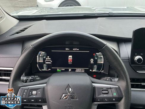 Used 2024 Mitsubishi Outlander SE image 46