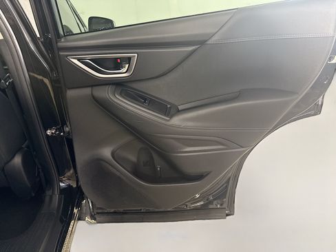 Used 2022 Subaru Forester Premium AWD/4WD image 28