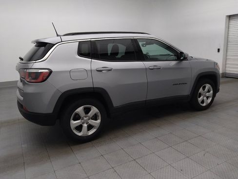 Used 2018 Jeep Compass Latitude w/ Popular Equipment Group FWD image 10