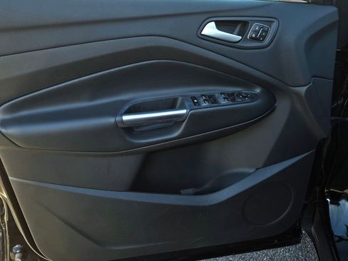 Used 2017 Ford Escape Titanium w/ Equipment Group 301A image 10