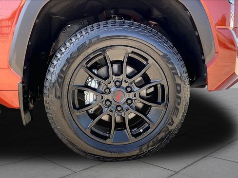 Used 2025 Toyota Tundra Limited w/ TRD Off-Road Package AWD/4WD image 11