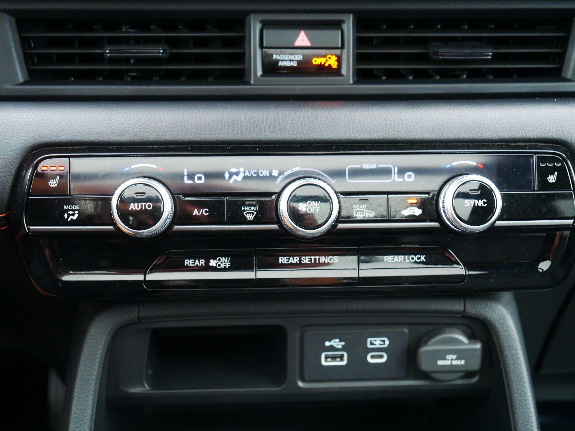 Used 2025 Honda Pilot TrailSport image 29