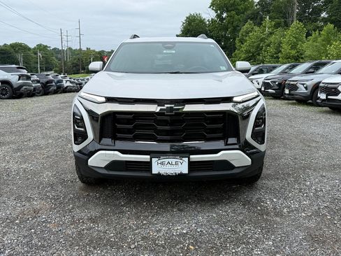 New 2025 Chevrolet Equinox ACTIV w/ Safety and Technology Package image 18