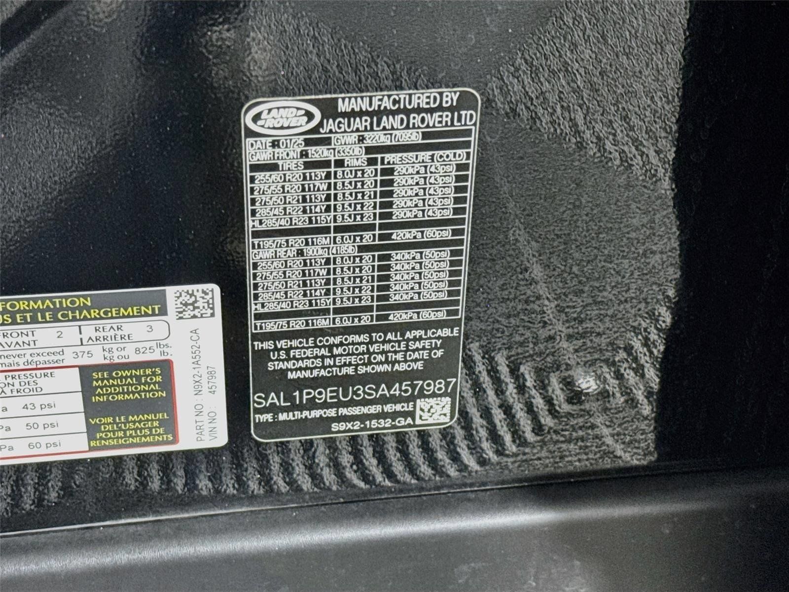 Used 2025 Land Rover Range Rover Sport SE AWD/4WD image 34