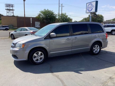 Used 2013 Dodge Grand Caravan SXT FWD image 7