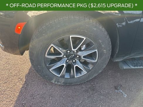 Used 2022 Chevrolet Suburban Z71 w/ Off-Road Capability Package image 4