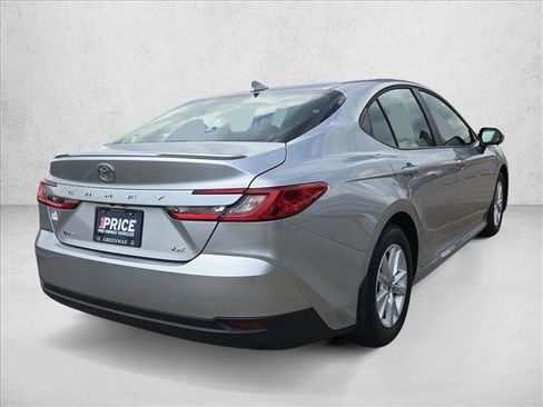 Used 2026 Toyota Camry LE w/ Convenience Package FWD image 5