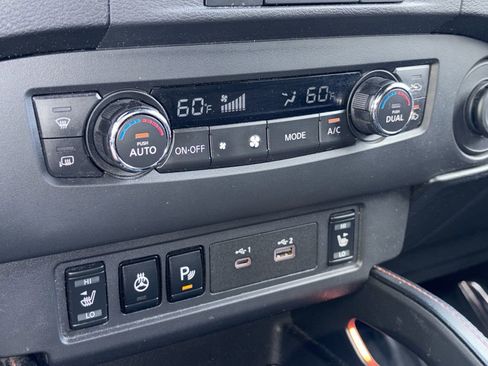 Used 2024 Nissan Frontier PRO-4X w/ Pro Convenience Package image 7