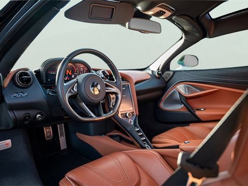 Used 2018 McLaren 720S image 35