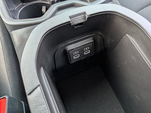 Used 2024 Toyota RAV4 LE AWD/4WD image 27