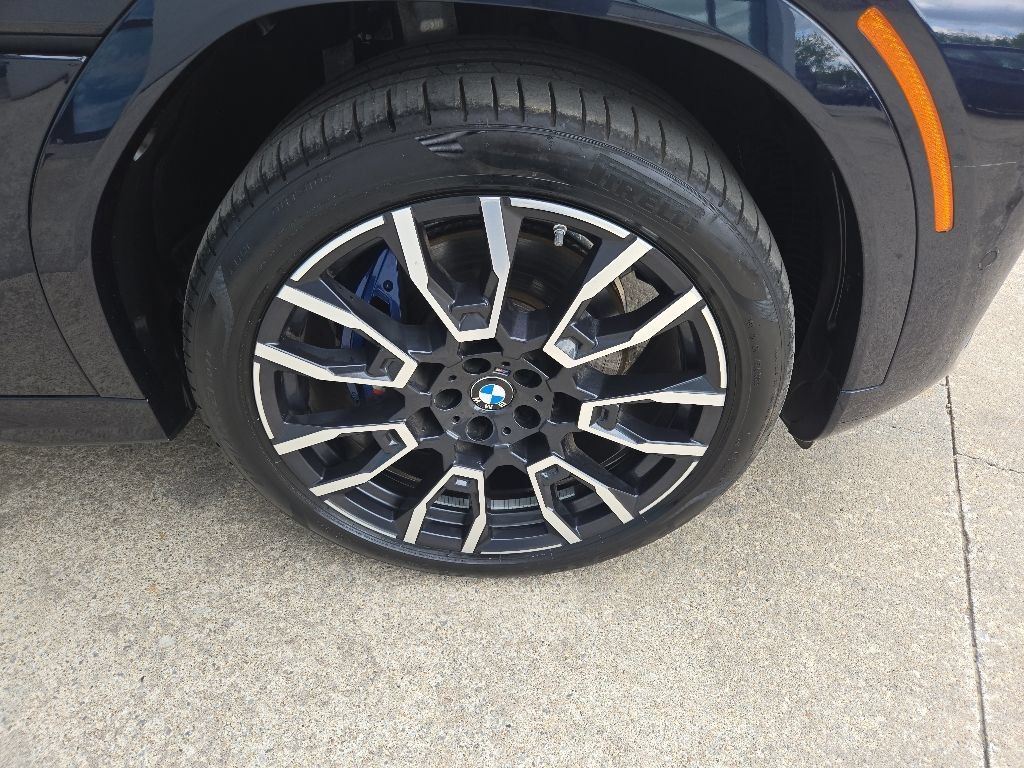 Used 2024 BMW X6 xDrive40i w/ Executive Package AWD/4WD image 26