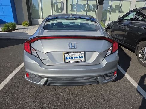 Used 2017 Honda Civic EX-T image 5