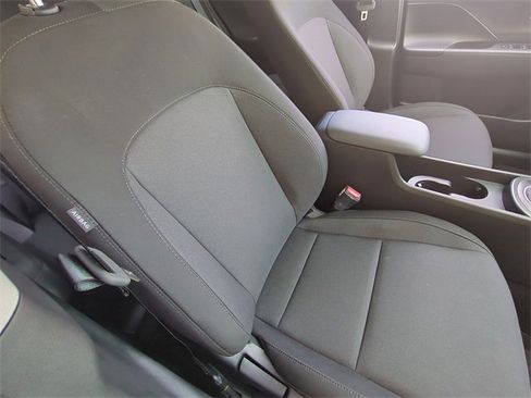 New 2026 Hyundai Kona SE image 30