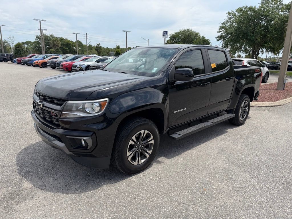 Used 2021 Chevrolet Colorado Z71 w/ Safety Package RWD image 12