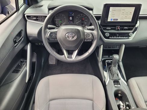 Used 2024 Toyota Corolla Cross AWD Hybrid w/ Moonroof Package image 7