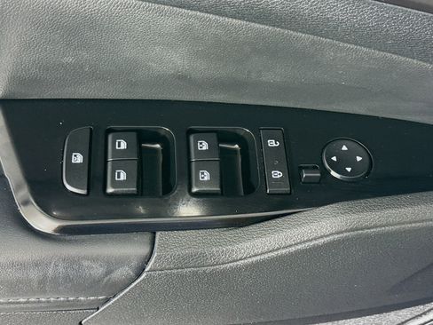 Used 2023 Kia Sportage EX FWD image 24