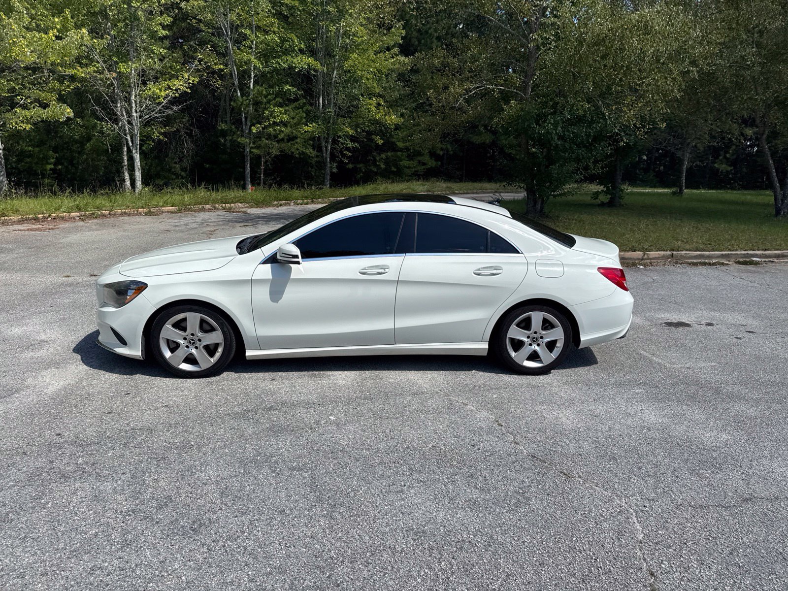 Used 2018 Mercedes-Benz CLA 250 image 2