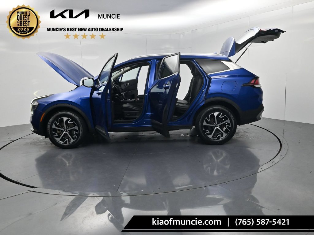 Certified 2023 Kia Sportage EX AWD/4WD image 60