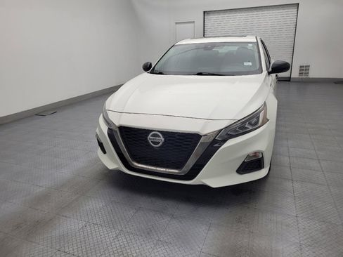 Used 2020 Nissan Altima 2.5 SR w/ Premium Package FWD image 15