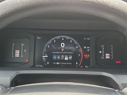 Used 2024 Toyota Tacoma SR AWD/4WD image 12