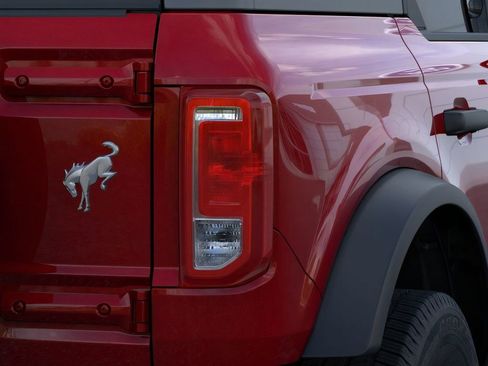 New 2025 Ford Bronco 4-Door AWD/4WD image 23