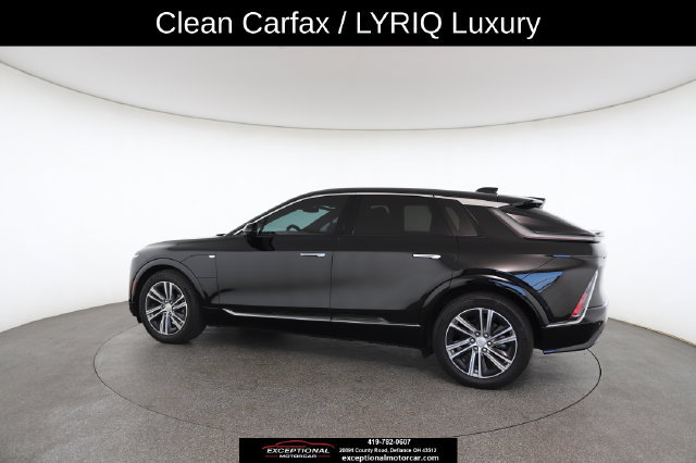 Used 2024 Cadillac Lyriq Luxury AWD/4WD image 9