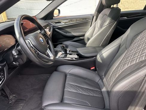 Used 2023 BMW 530i xDrive w/ Convenience Package AWD/4WD image 16