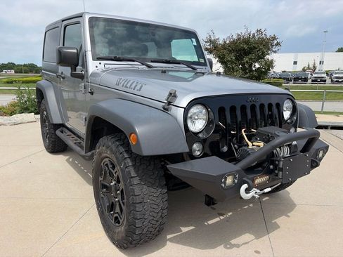 Used 2017 Jeep Wrangler Sport AWD/4WD image 2