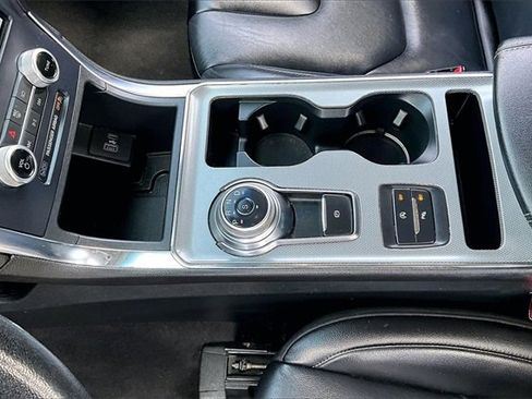 Used 2022 Ford Edge Titanium image 18