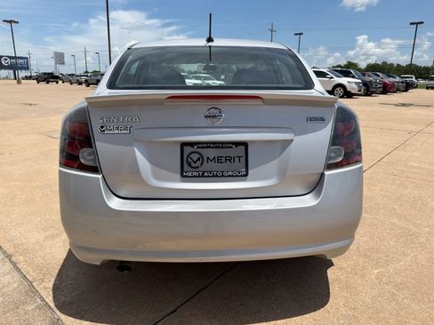 Used 2012 Nissan Sentra 2.0 SR w/ Special Edition Pkg FWD image 15