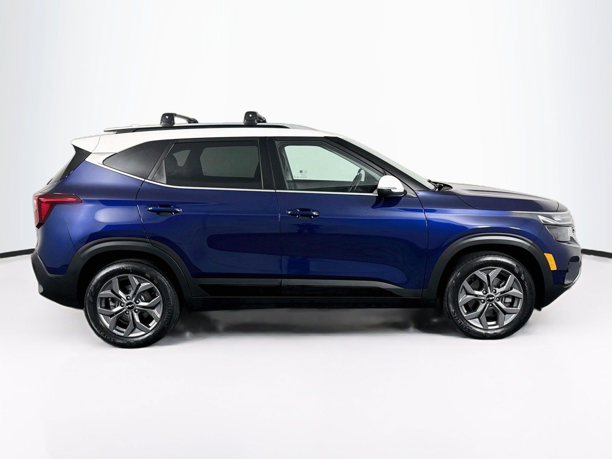 Used 2024 Kia Seltos S AWD/4WD image 16